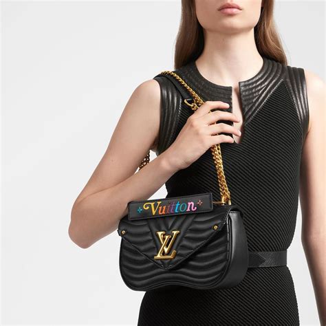 lv wave chain bag